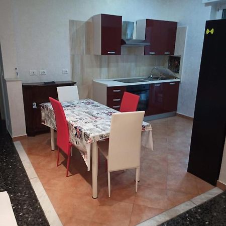 Bed and Breakfast Dolce Notte, Near San Martino Hospital Genua Exterior foto