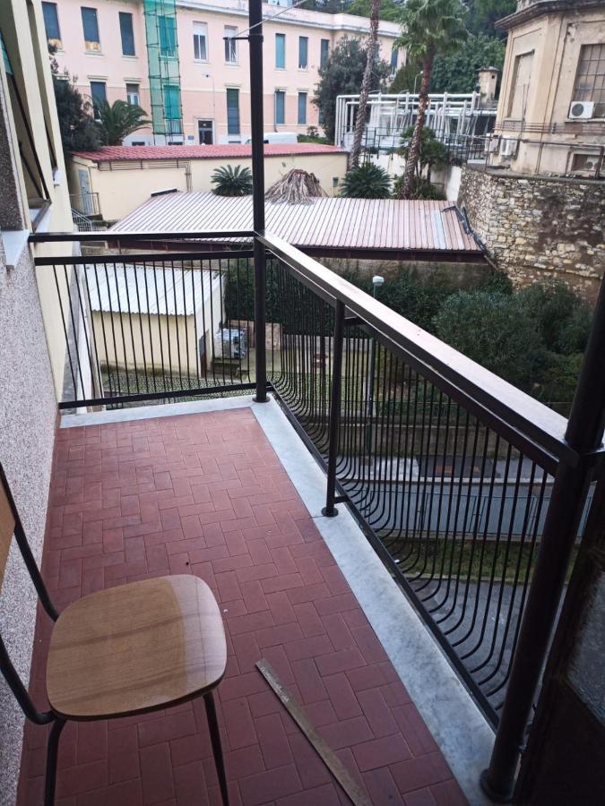 Bed and Breakfast Dolce Notte, Near San Martino Hospital Genua Exterior foto
