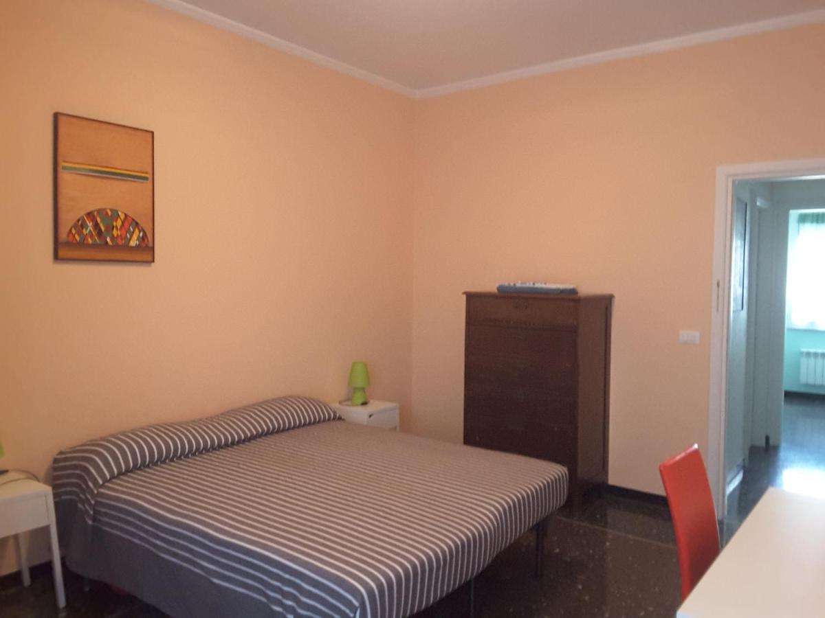 Bed and Breakfast Dolce Notte, Near San Martino Hospital Genua Exterior foto