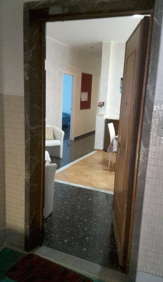 Bed and Breakfast Dolce Notte, Near San Martino Hospital Genua Exterior foto